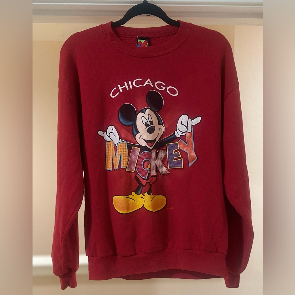Vintage Women’s Disney Unlimited Mickey Mouse Chicago Red Crewneck Sweatshirt L.